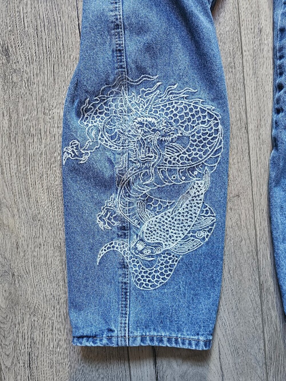 Baggy EMPYRE Dragon Embroidery High Rise Straight Jeans Blue Wash Size 26" - Picture 3 of 7
